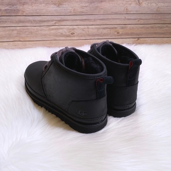 UGG Men’s Neumel Waterproof Chukka Boots In Black - Picture 6 of 8